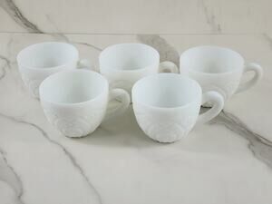 The Concord Milk Glass Punch Mug Cups 2 3/4" x 3" Mckee Year 50's x5 Vintage